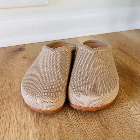 Rothy's casual clog Dune color size 6 - Picture 4 of 8